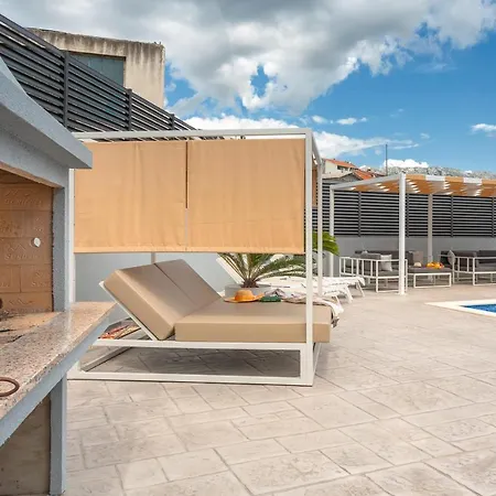 Mira In Split- Private Heated Pool Апартаменты Сплит