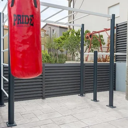 Апартаменты Mira In Split- Private Heated Pool Сплит