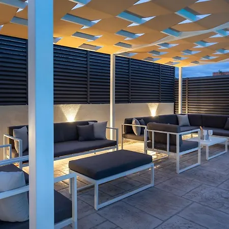 Mira In Split- Private Heated Pool Сплит