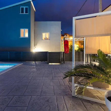 Mira In Split- Private Heated Pool