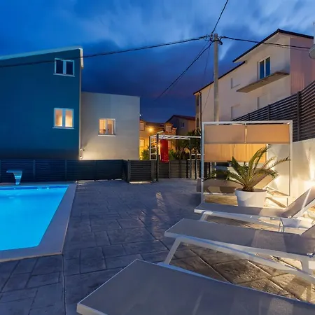 Апартаменты Mira In Split- Private Heated Pool *