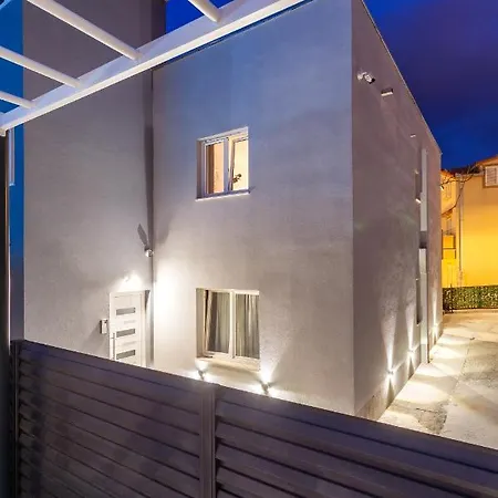 Mira In Split- Private Heated Pool Апартаменты