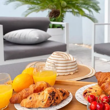 Mira In Split- Private Heated Pool Апартаменты *